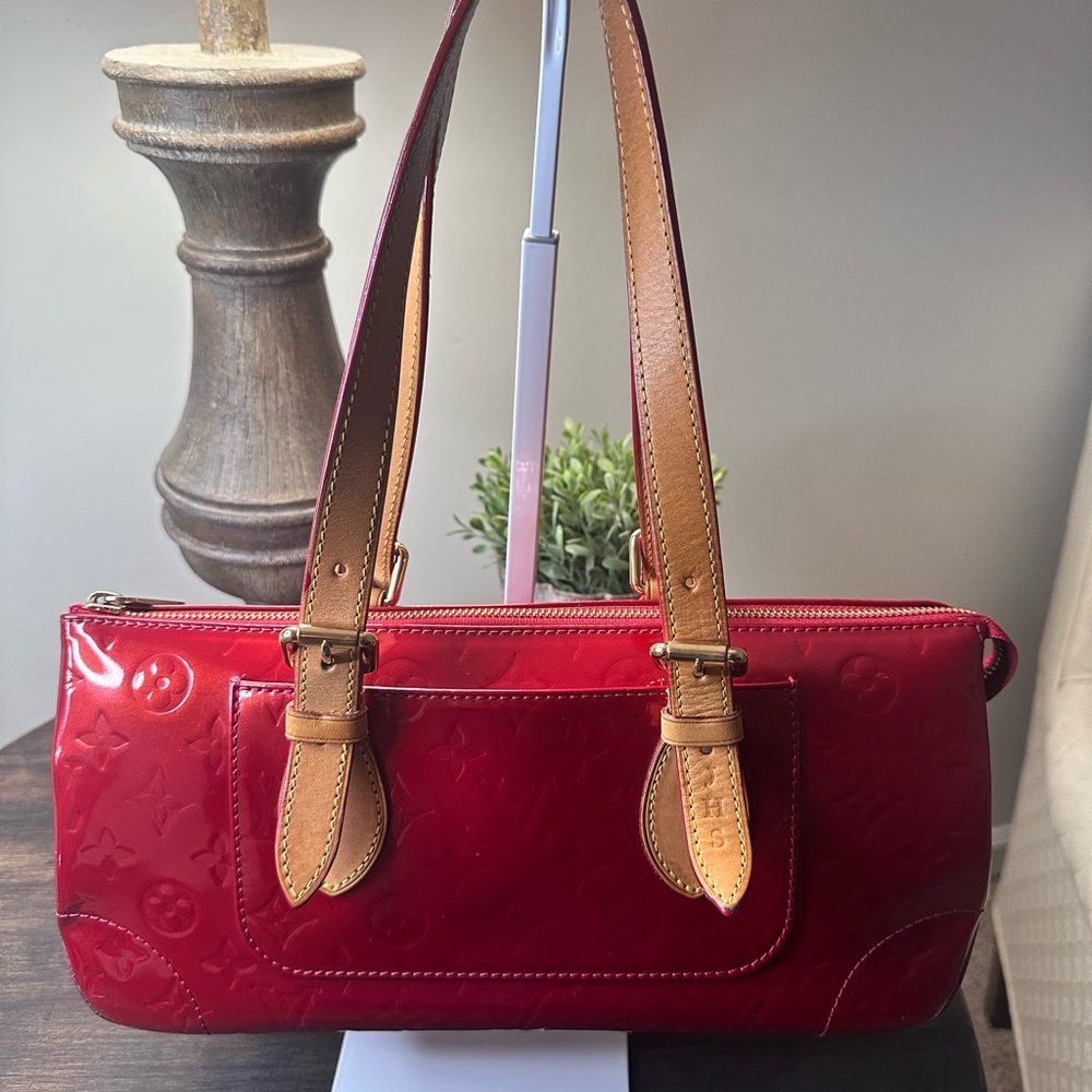 Louis Vuitton Red Patent Leather Shoulder Bag - Picture 3 of 16